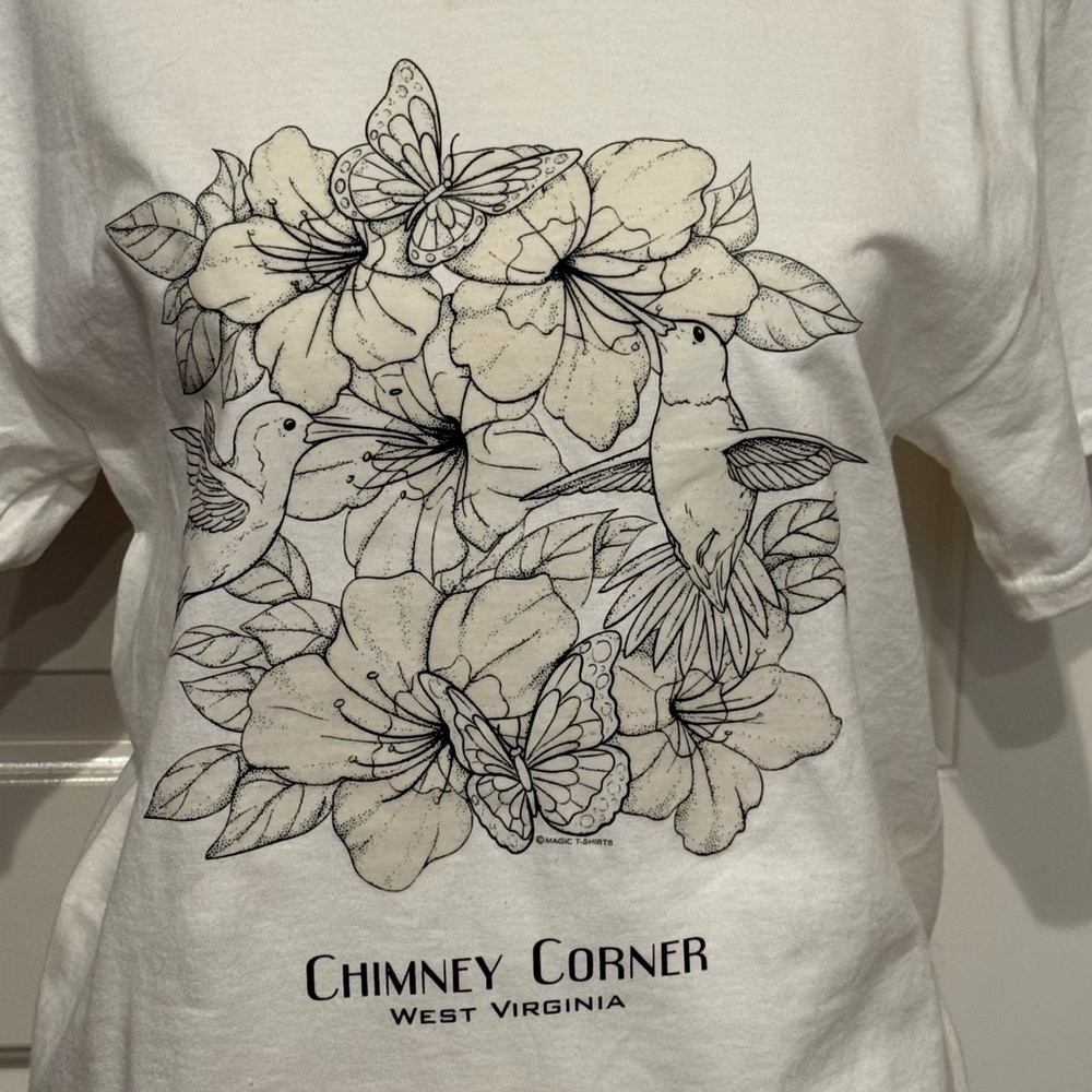 Floral Graphic T-Shirt color changing in the sun, women’s SM - Picture 3 of 6